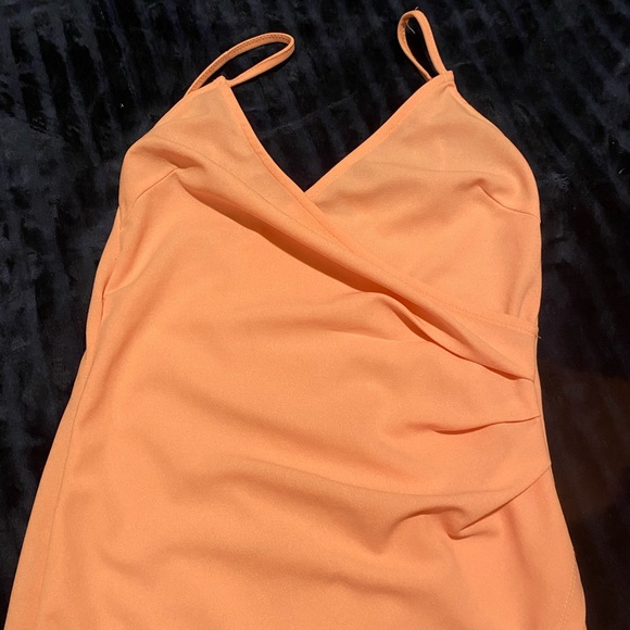 Dress - Picture 1 of 4